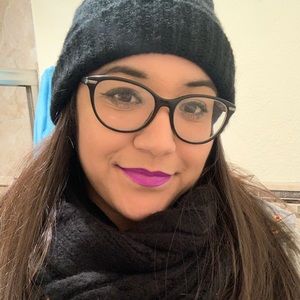 Meet your Posher, Jeannette